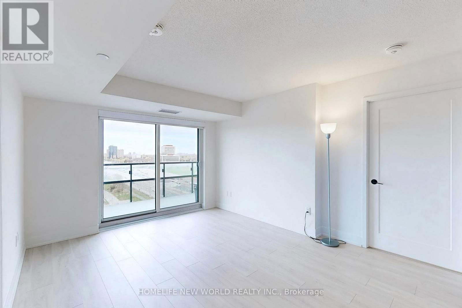 905 - 10 EVA ROAD Image 4