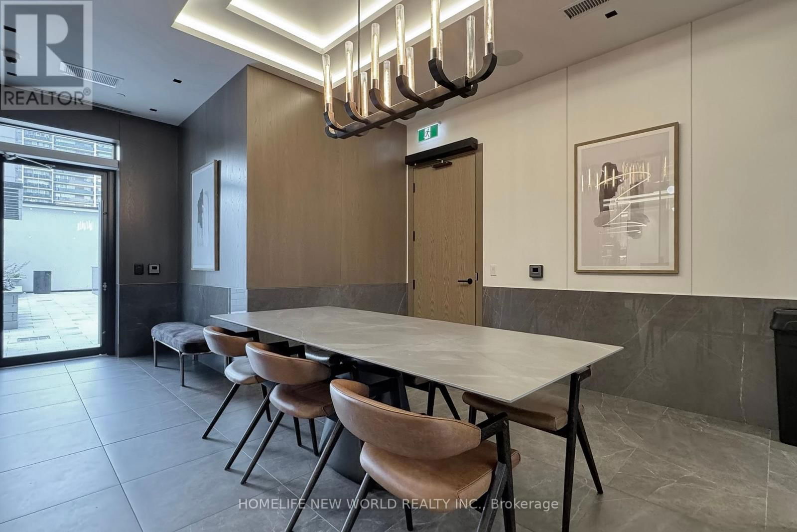 905 - 10 EVA ROAD Image 42