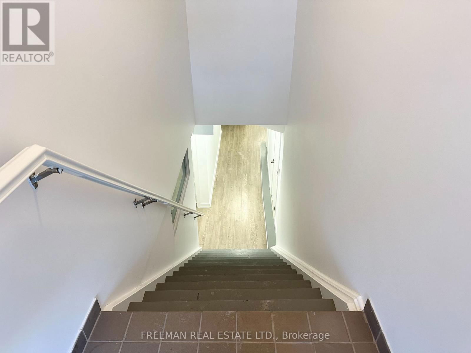 Lower - 1216 ST. CLAIR AVENUE WEST Image 3
