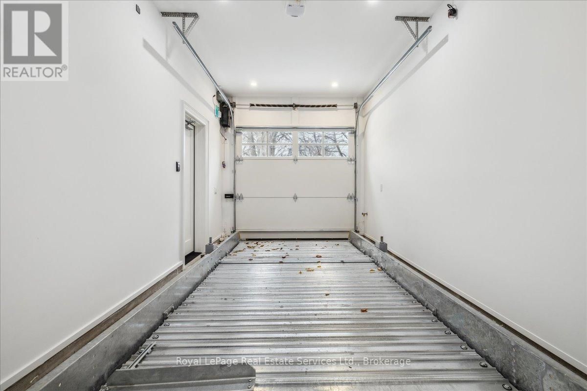 68 NAVY STREET Image 18