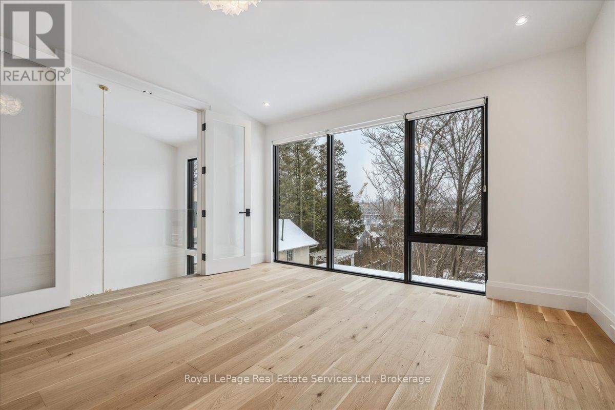 68 NAVY STREET Image 23