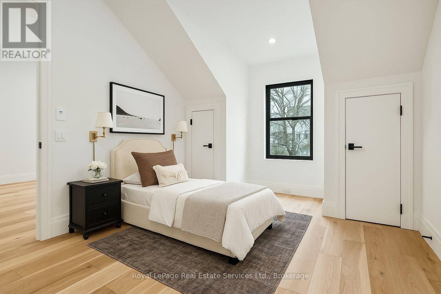 68 NAVY STREET Image 28