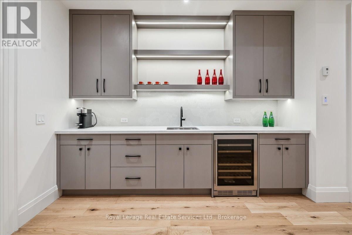 68 NAVY STREET Image 33