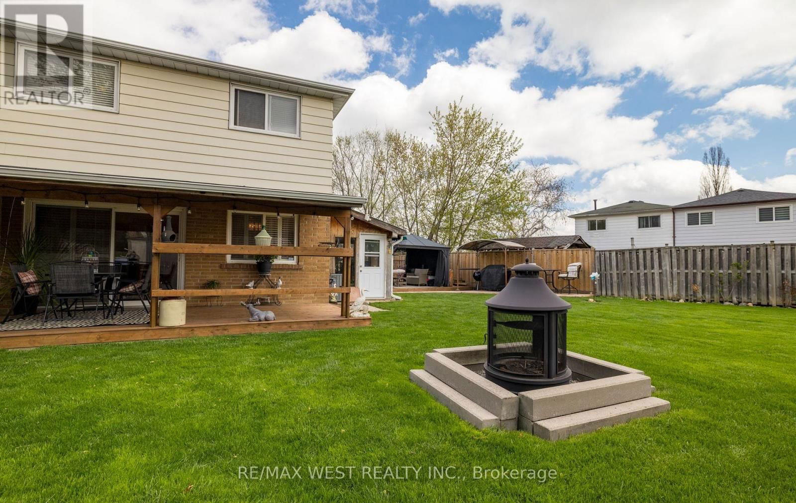 7110 CODLIN AVENUE Image 36