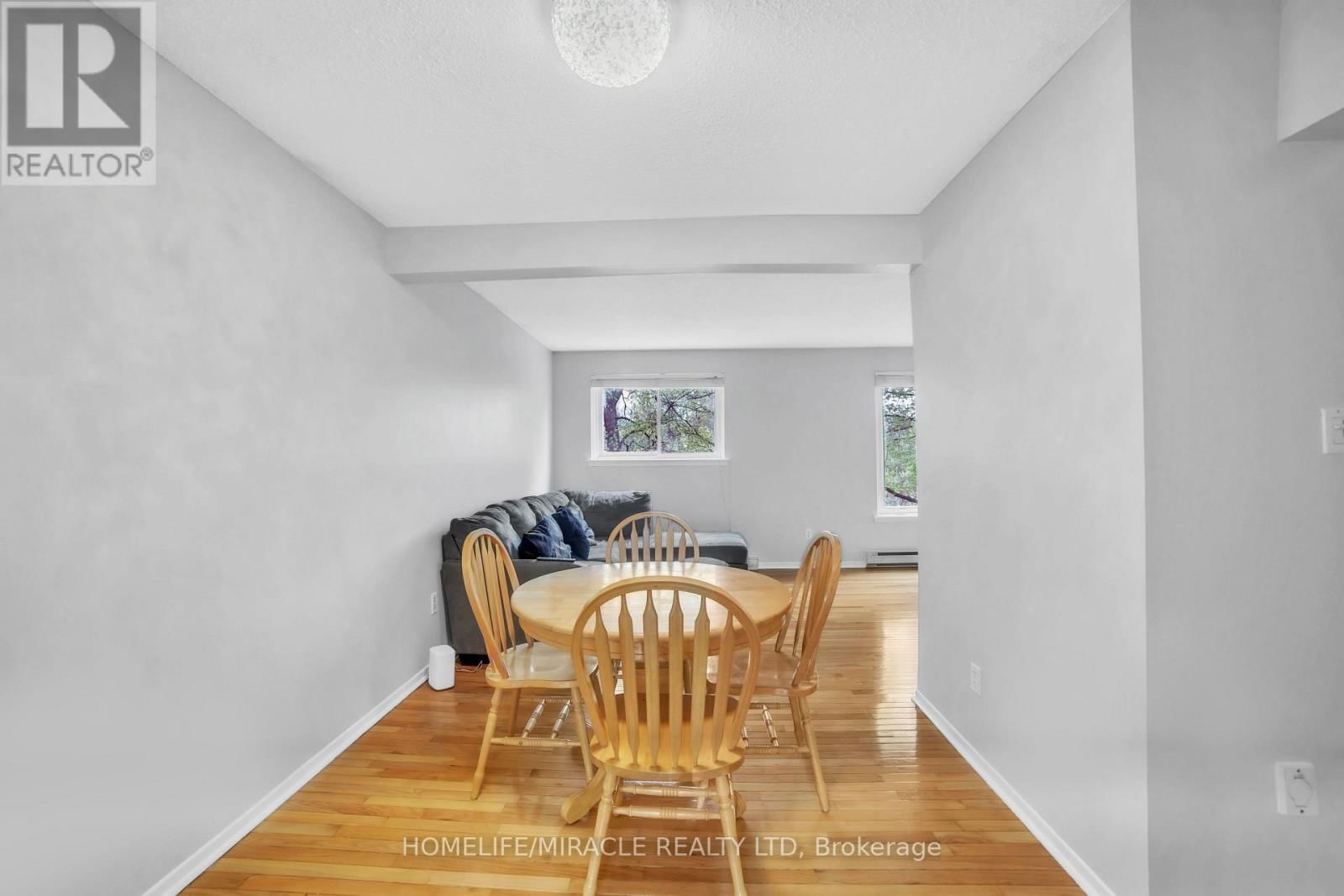 22 ROSSET CRESCENT Image 15