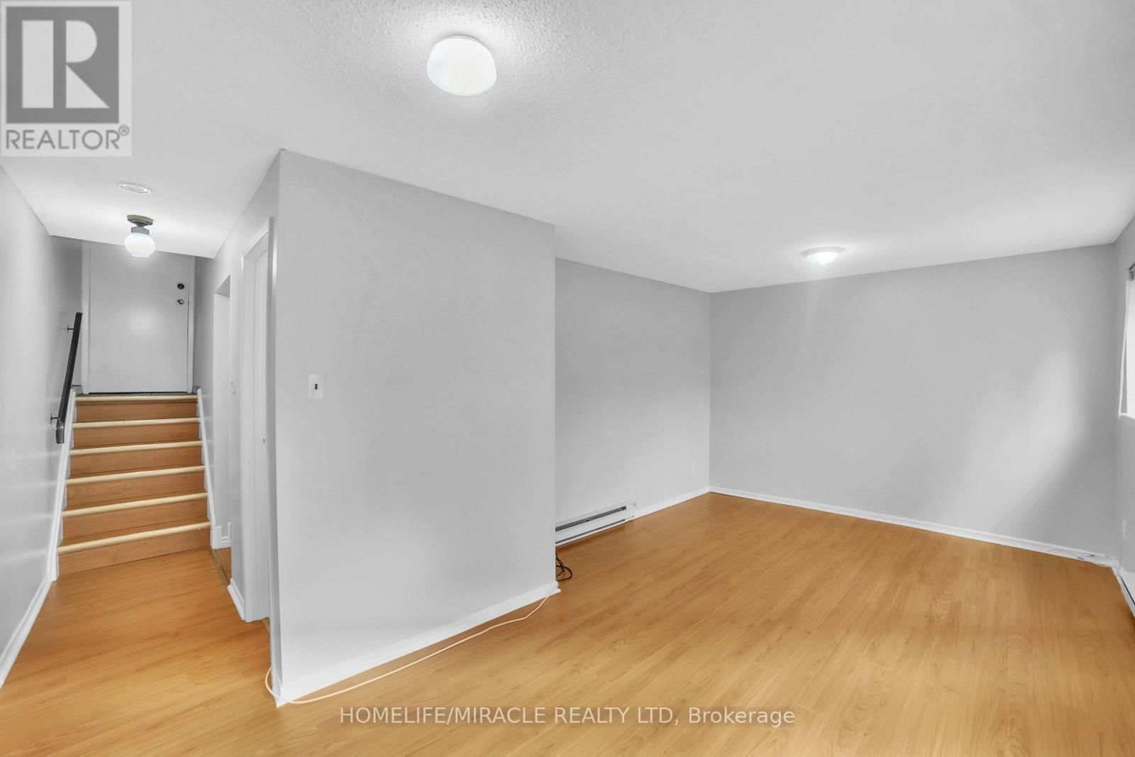 22 ROSSET CRESCENT Image 28