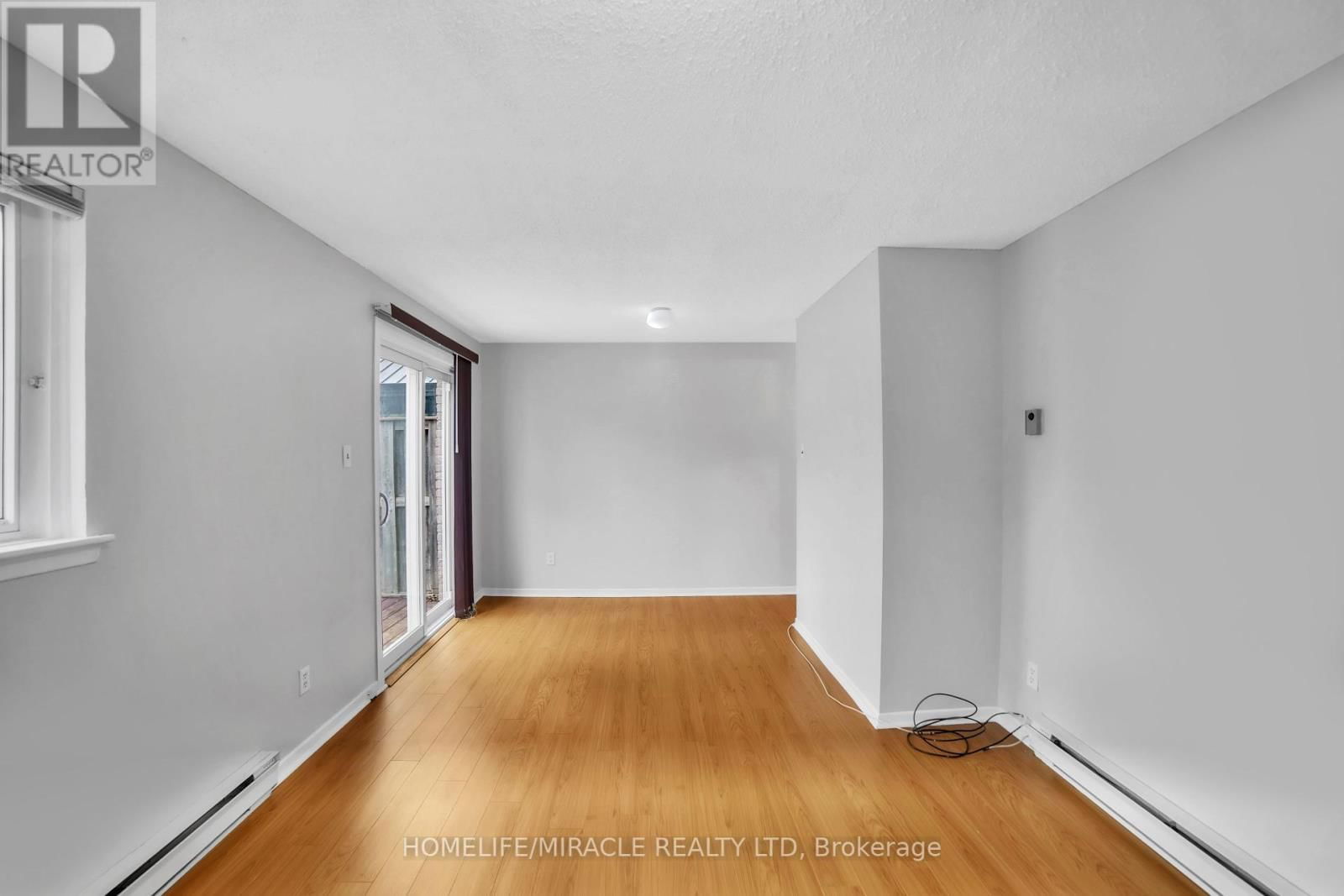 22 ROSSET CRESCENT Image 30