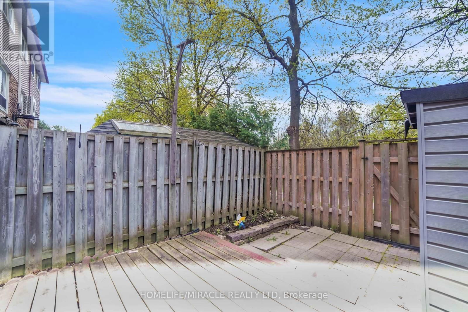 22 ROSSET CRESCENT Image 34