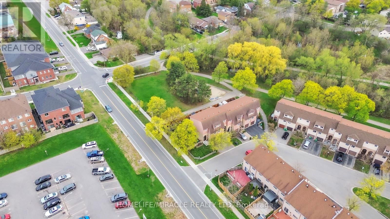 22 ROSSET CRESCENT Image 4