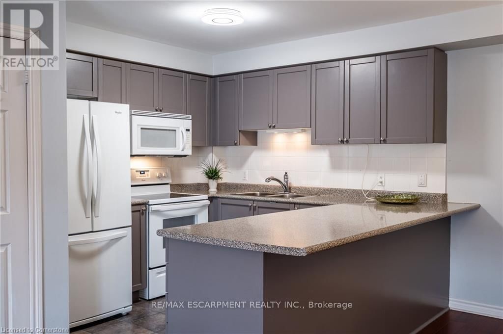 201 - 1701 LAMPMAN AVENUE Image 5