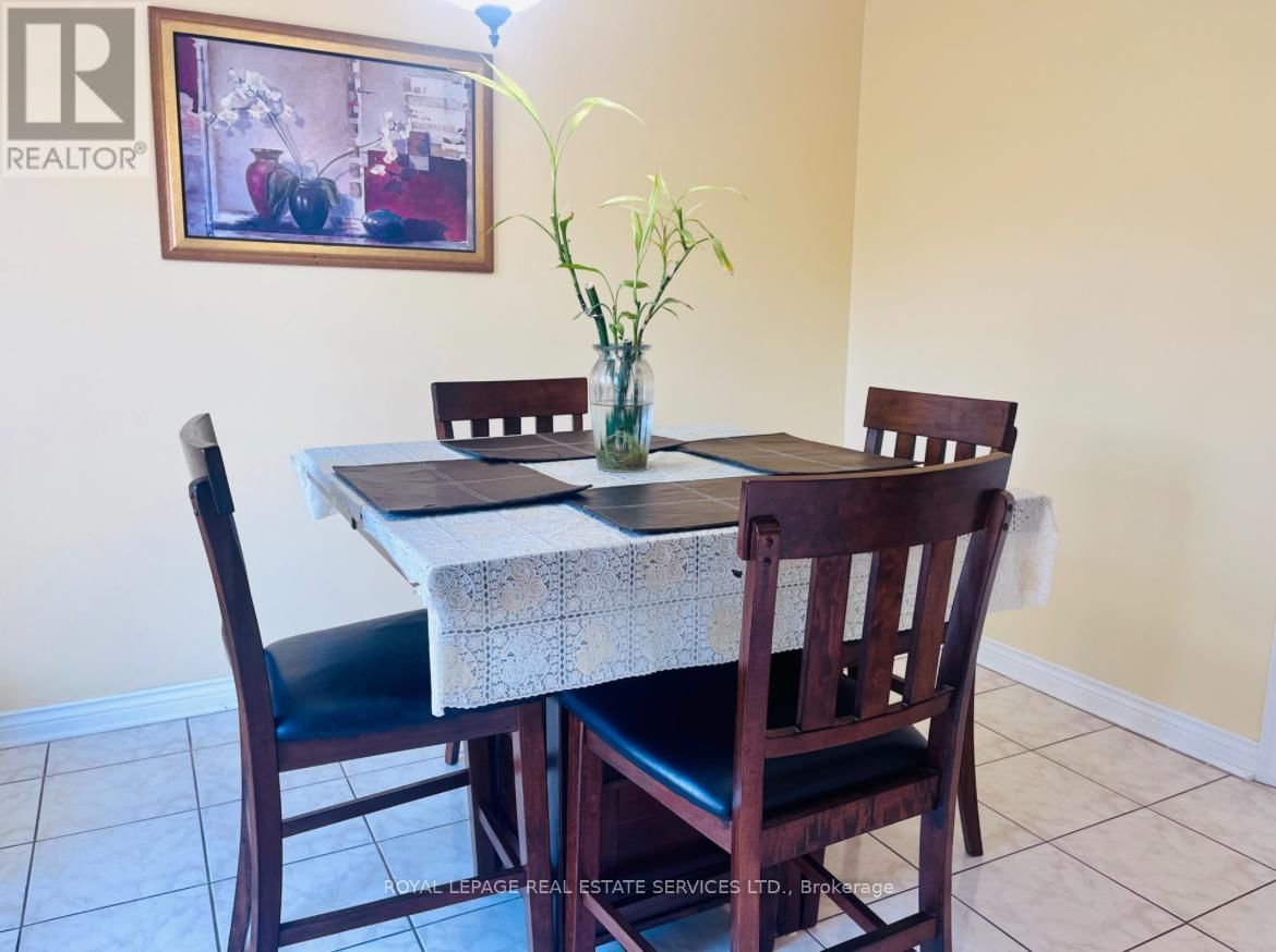 UPPER - 1417 THISTLEDOWN ROAD Image 15