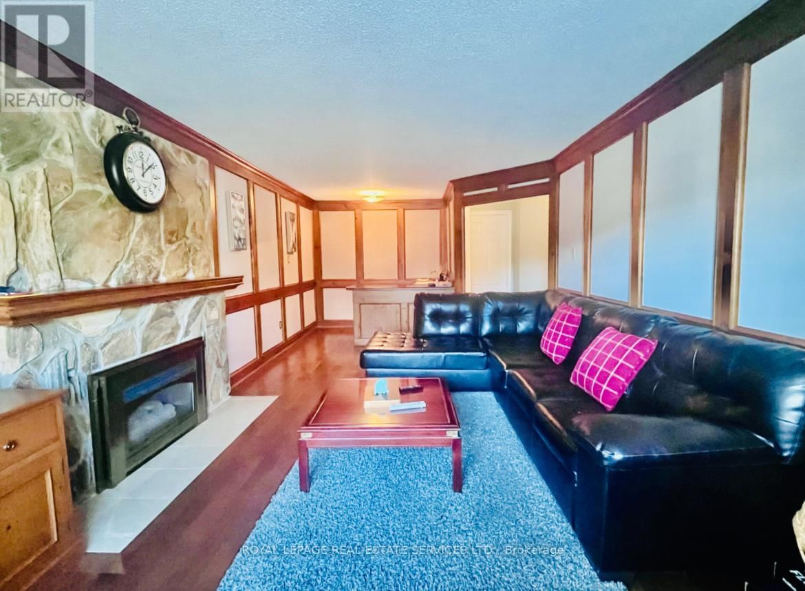 UPPER - 1417 THISTLEDOWN ROAD Image 18