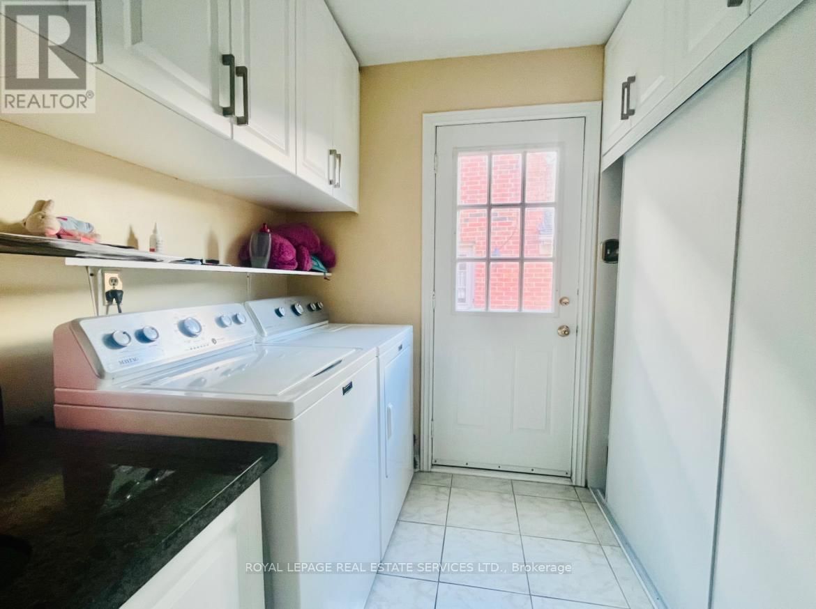 UPPER - 1417 THISTLEDOWN ROAD Image 20