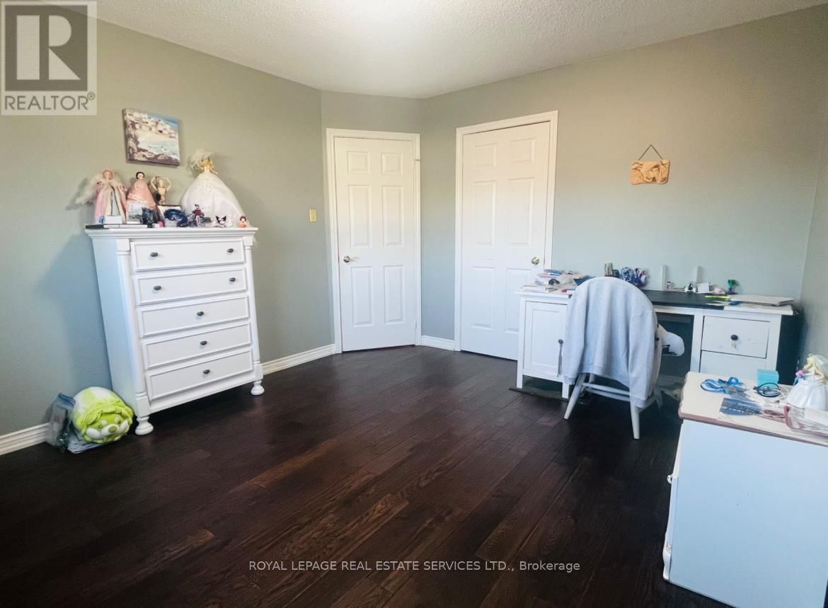 UPPER - 1417 THISTLEDOWN ROAD Image 25