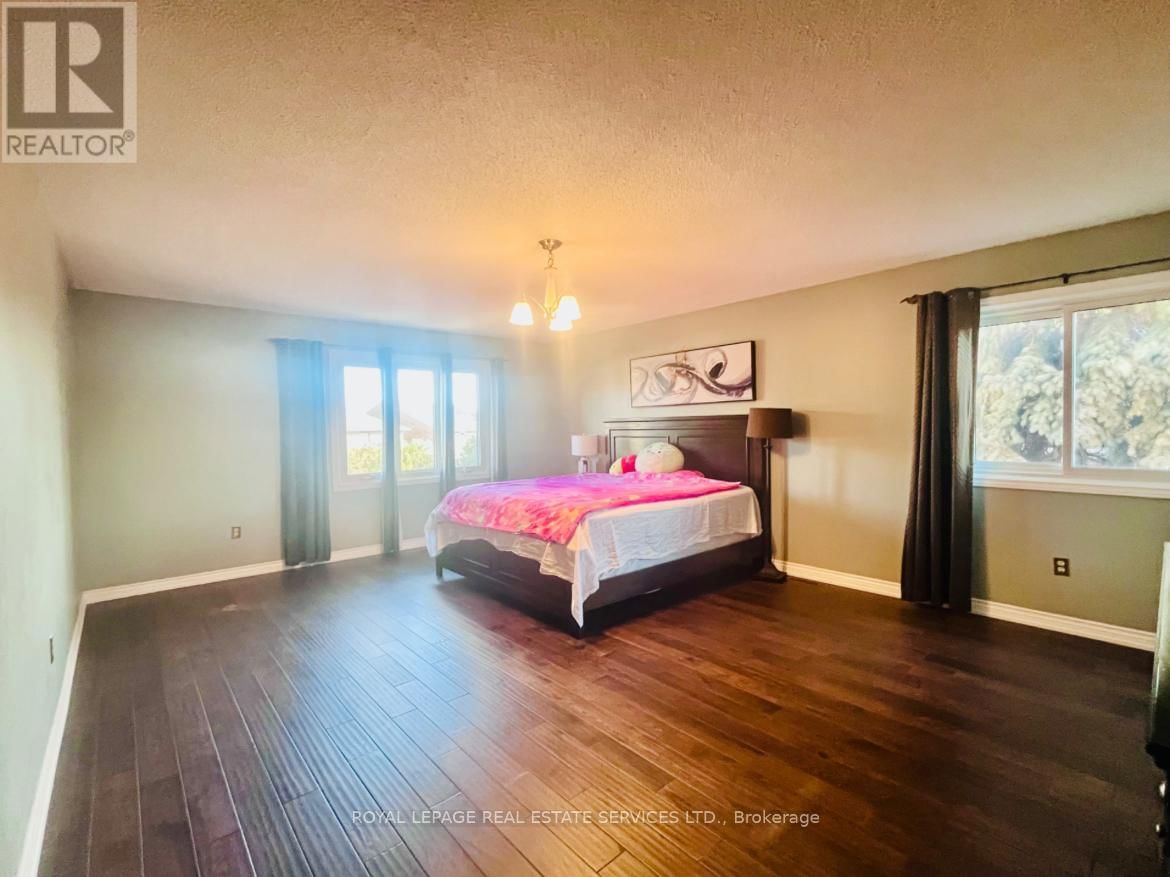 UPPER - 1417 THISTLEDOWN ROAD Image 29