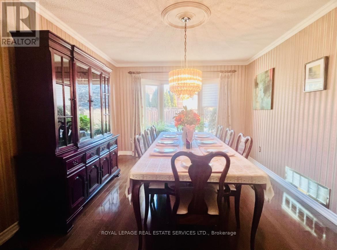 UPPER - 1417 THISTLEDOWN ROAD Image 8