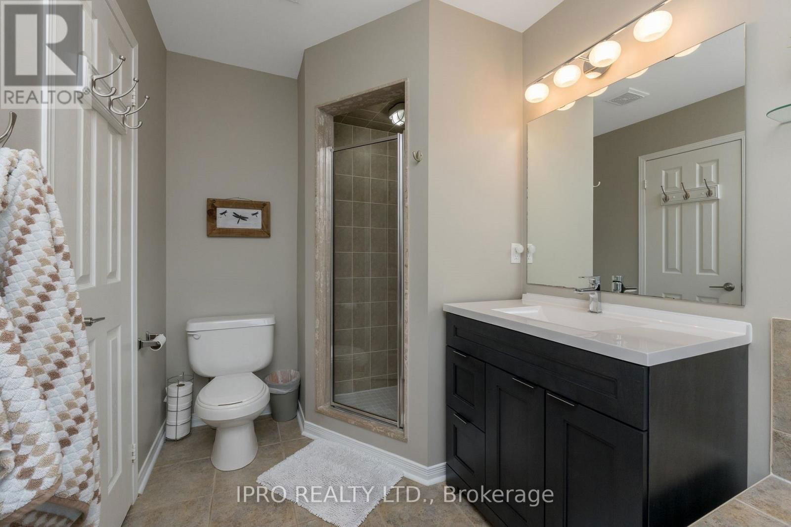 126 NIAGARA TRAIL Image 28