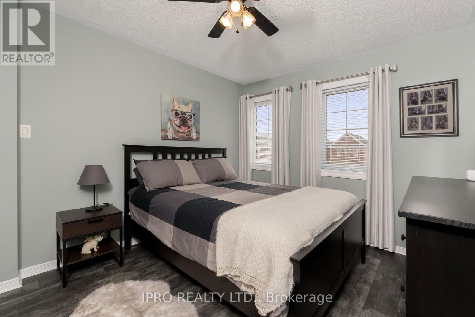 126 NIAGARA TRAIL Image 35