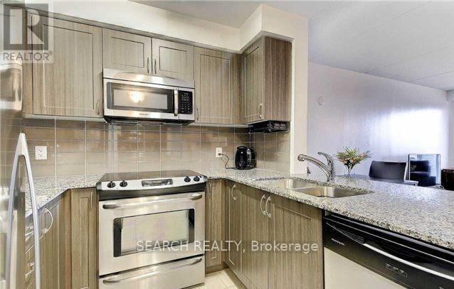 302 - 60 VIA ROSEDALE WAY Image 17