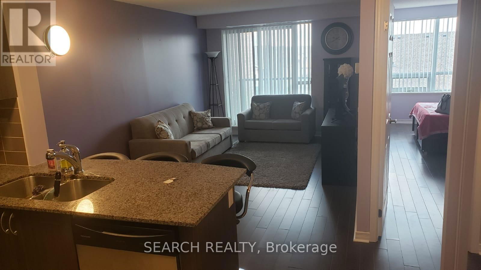 302 - 60 VIA ROSEDALE WAY Image 24