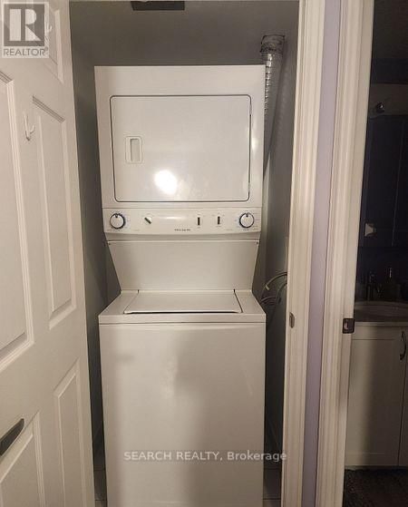 302 - 60 VIA ROSEDALE WAY Image 26