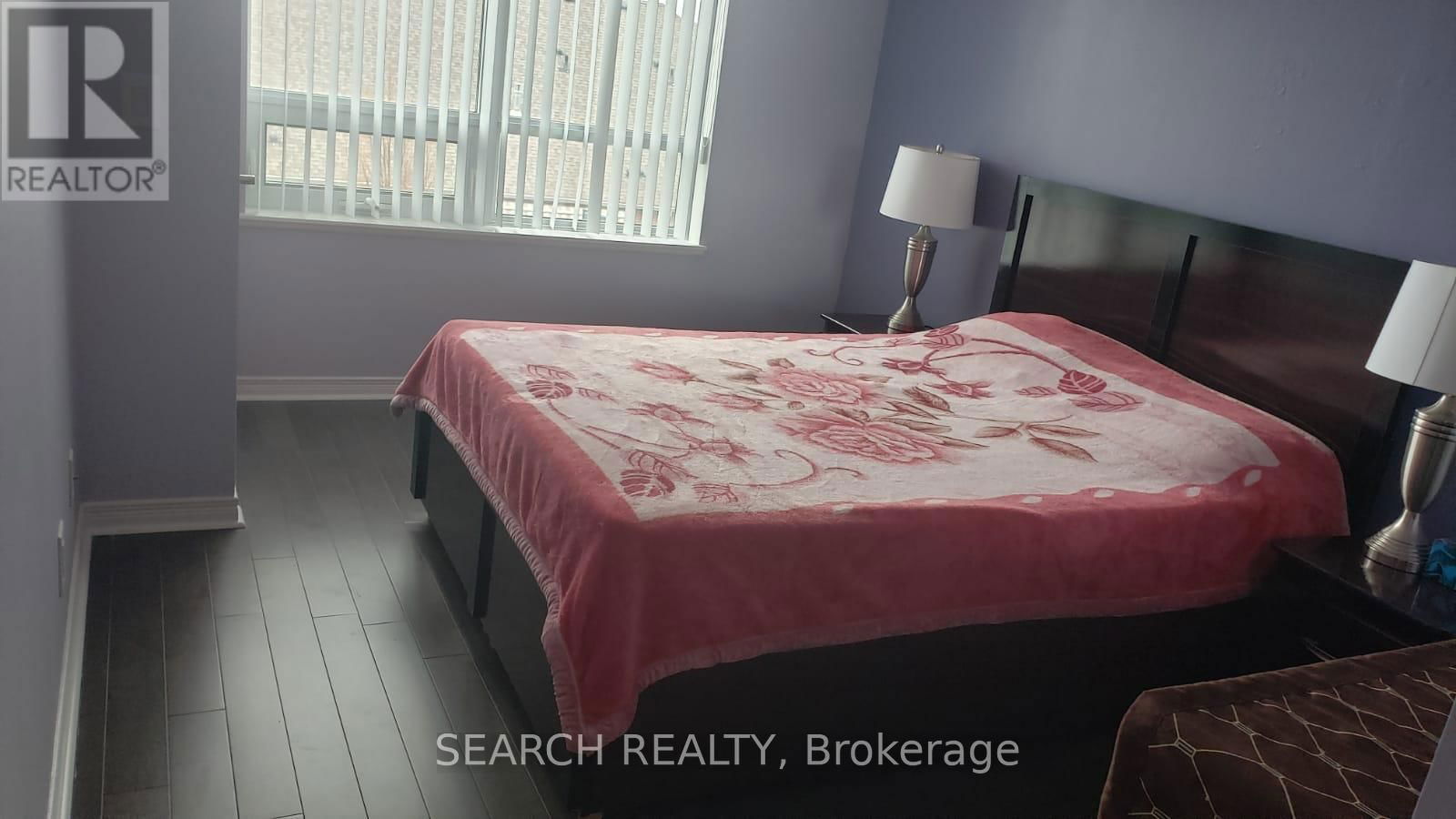 302 - 60 VIA ROSEDALE WAY Image 29