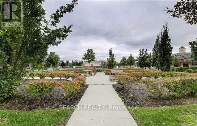 302 - 60 VIA ROSEDALE WAY Image 4