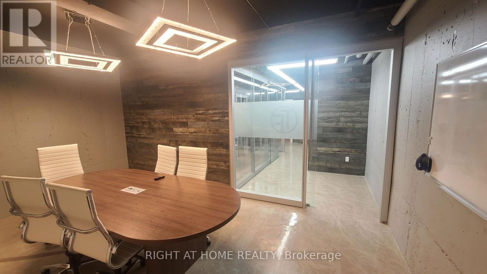 104 - 49 HILLCREST AVENUE Image 11