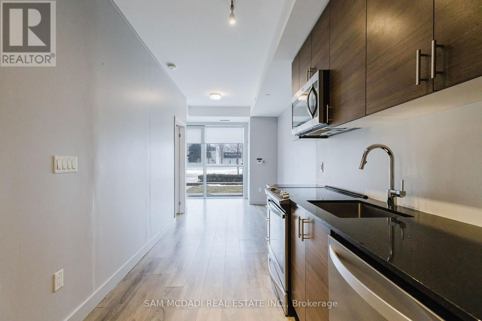 105 - 168 SABINA DRIVE Image 14