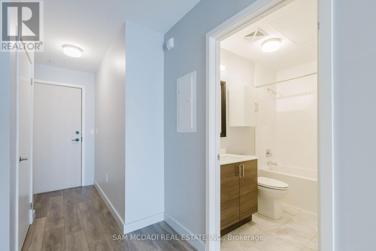 105 - 168 SABINA DRIVE Image 16