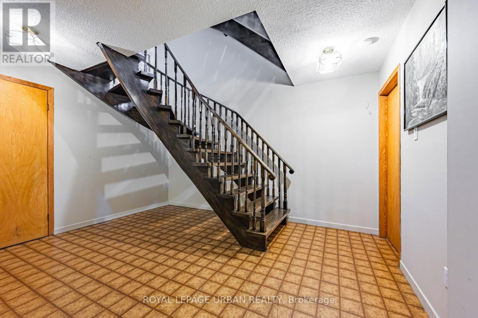66 AURA LEA BOULEVARD Image 28