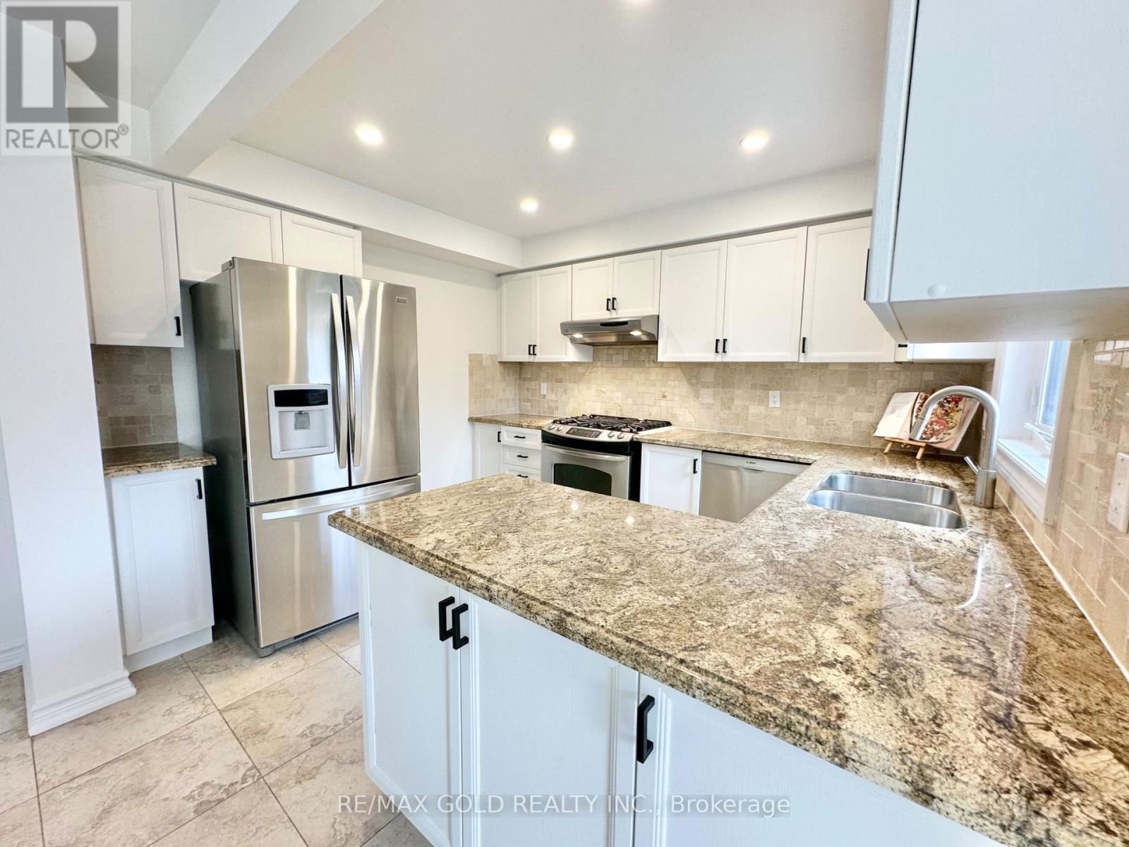 6296 CULMORE CRESCENT Image 23