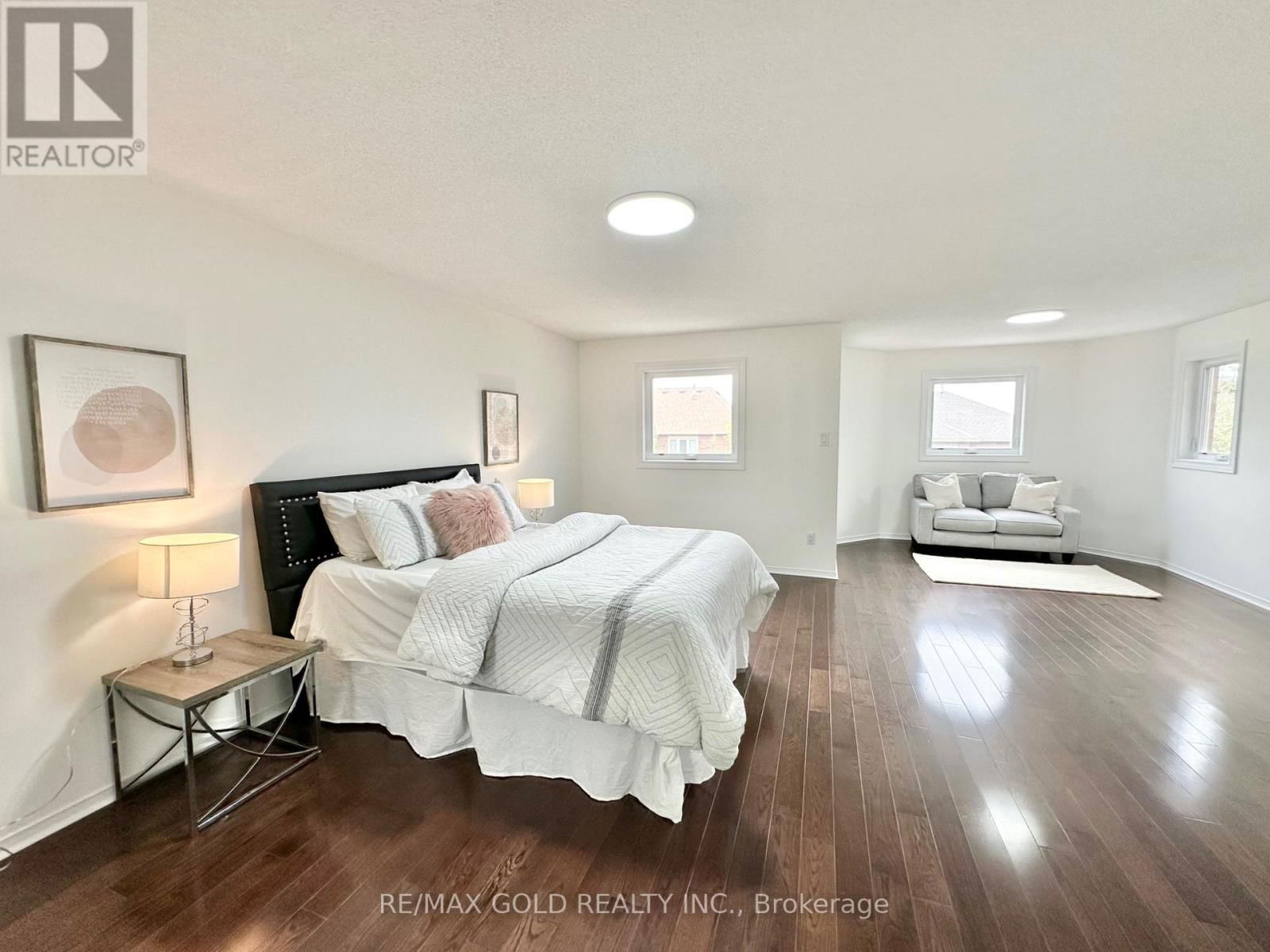 6296 CULMORE CRESCENT Image 27