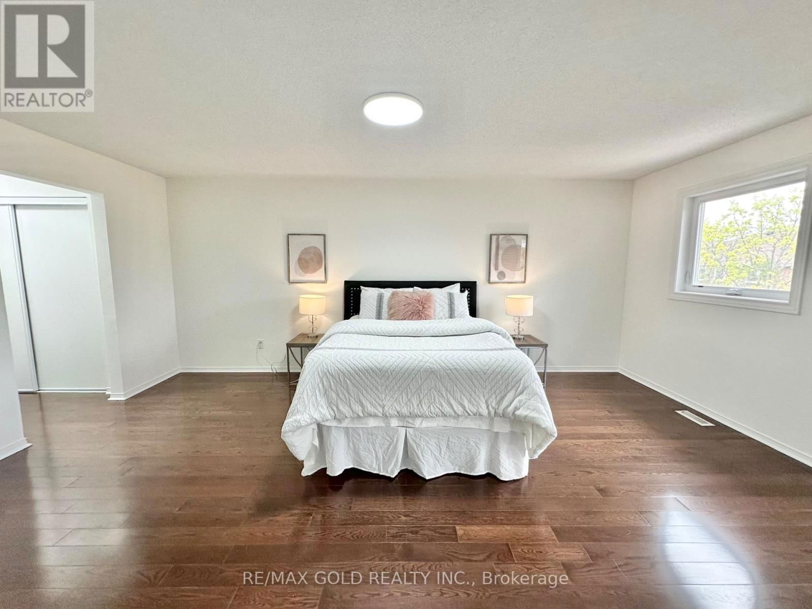6296 CULMORE CRESCENT Image 28