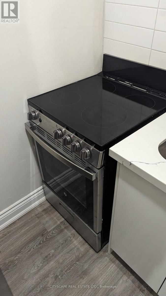 202 - 7 THORBURN AVENUE Image 4