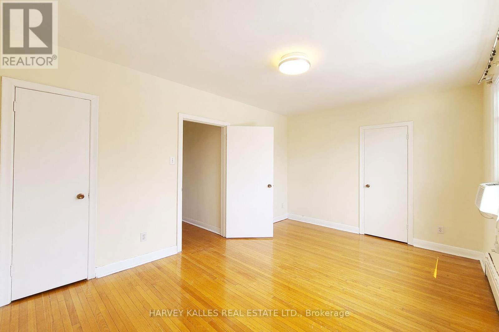 2 - 105 GILMOUR AVENUE Image 16