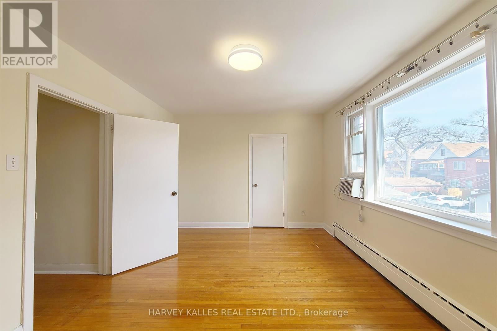 2 - 105 GILMOUR AVENUE Image 17