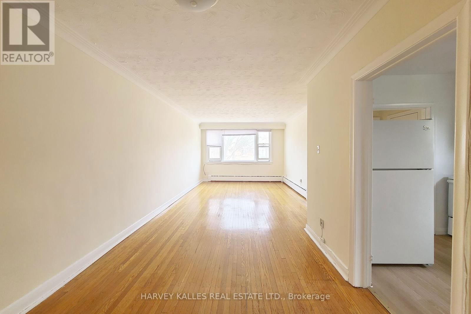 2 - 105 GILMOUR AVENUE Image 4
