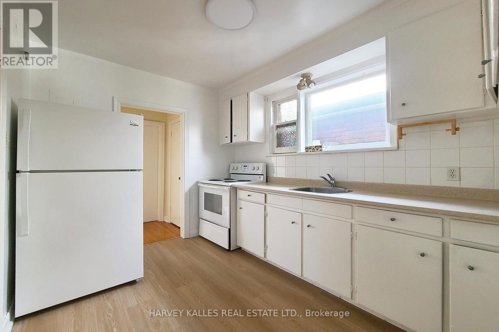2 - 105 GILMOUR AVENUE Image 7