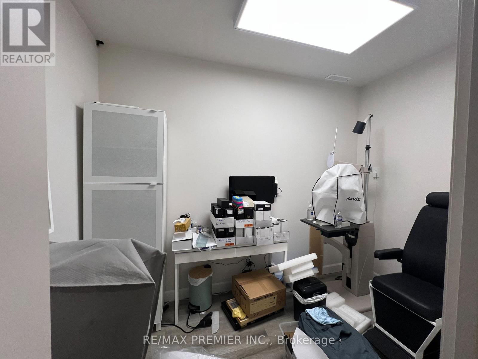 7 - 2437 FINCH AVENUE WEST Image 7