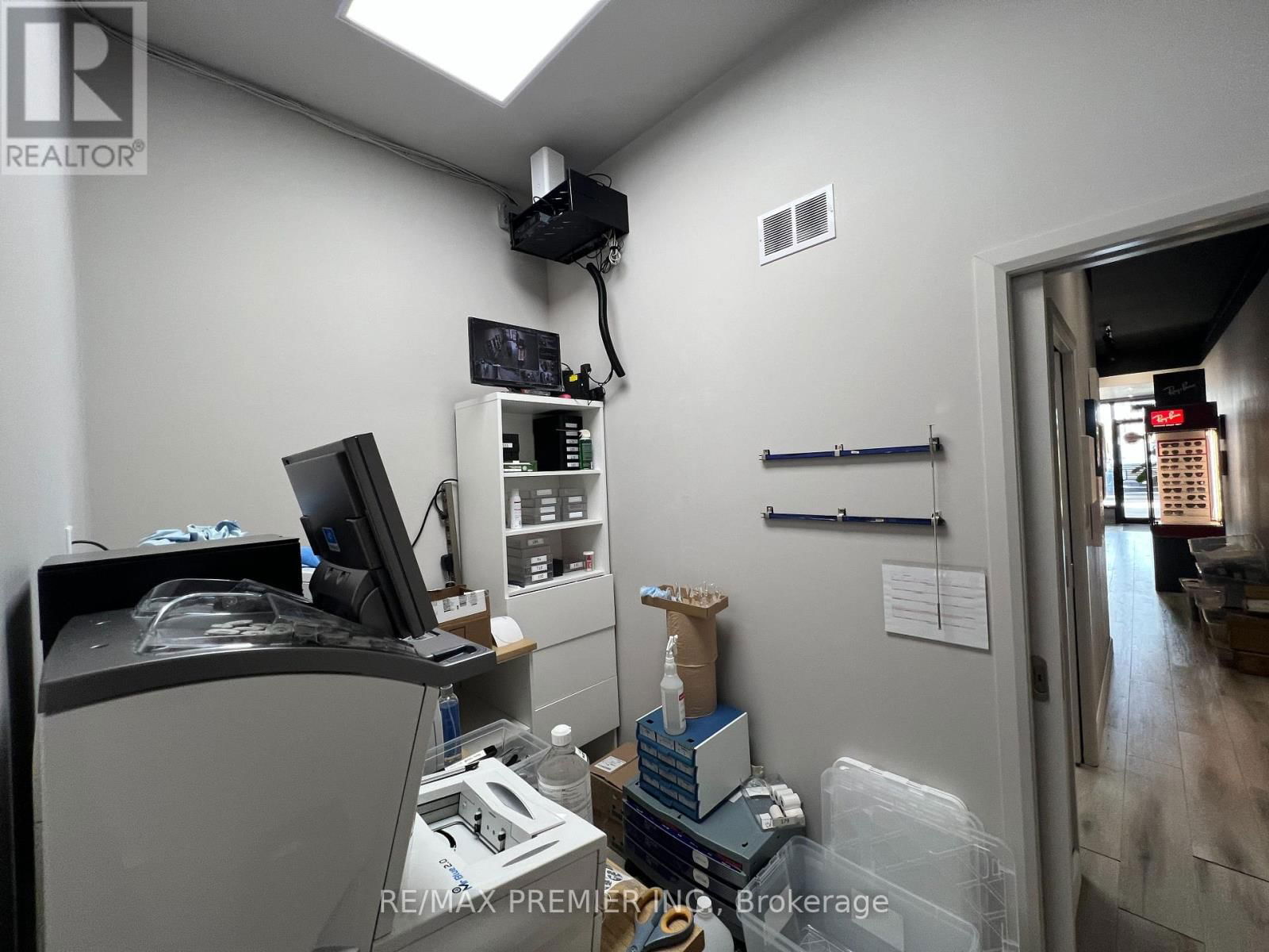 7 - 2437 FINCH AVENUE WEST Image 8