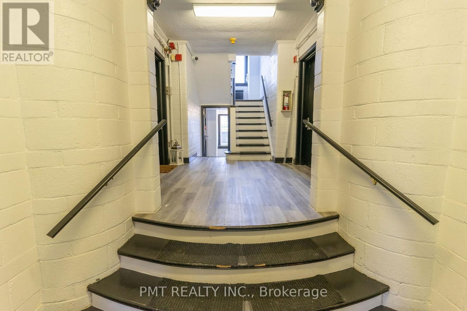 7 - 8 WELLINGTON STREET WEST Image 10