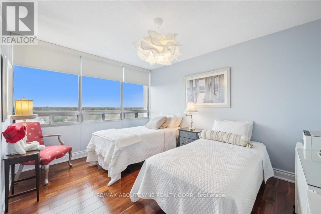 1102 - 2175 MARINE DRIVE Image 25