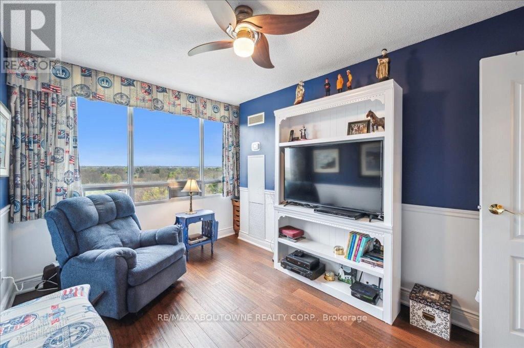 1102 - 2175 MARINE DRIVE Image 28