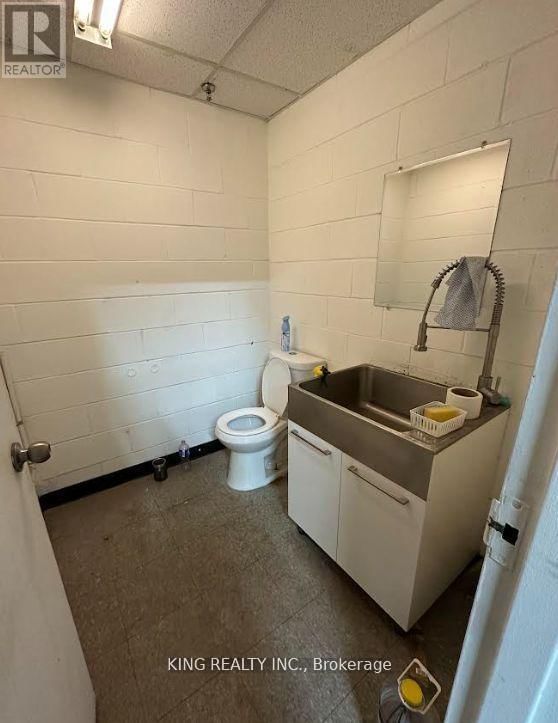 2776 SLOUGH STREET Image 10