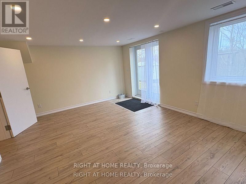35 TROUTBROOKE DRIVE Image 10