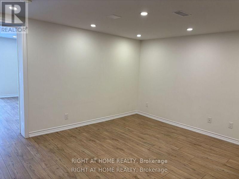 35 TROUTBROOKE DRIVE Image 8