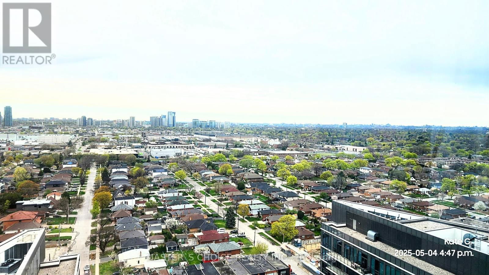 2002 - 15 ZORRA STREET Image 24