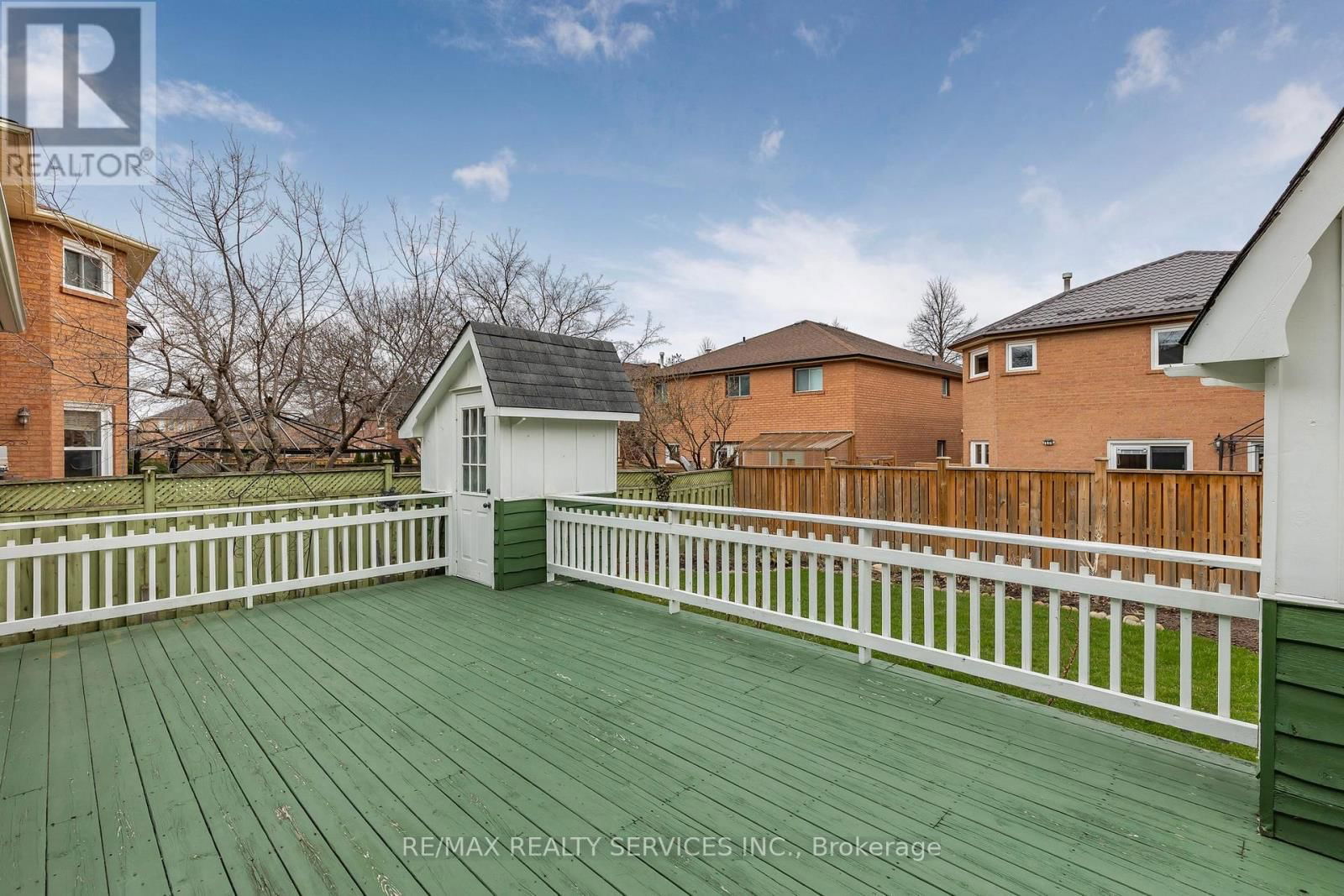 14 LIVINGSTON DRIVE Image 45