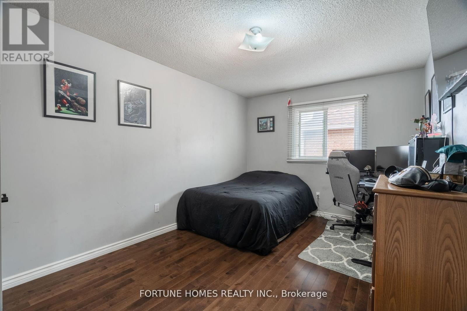 14 SHADYWOOD ROAD Image 30